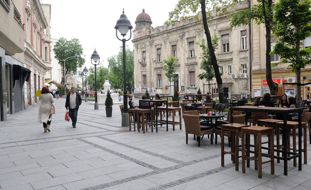 Оживео Певац 